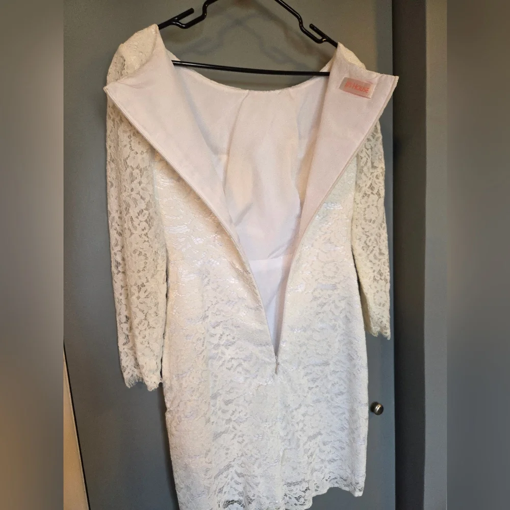 Elegant White Lace Dress - Picture 4 of 7